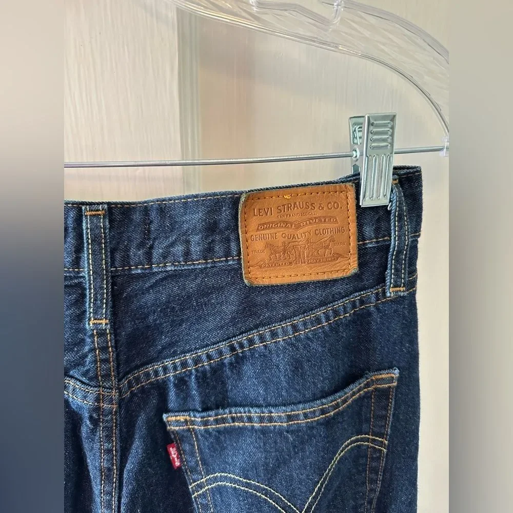 Levi's Premium Ribcage Pleated Cropped Raw Hem Jeans 28 - Picture 5 of 7